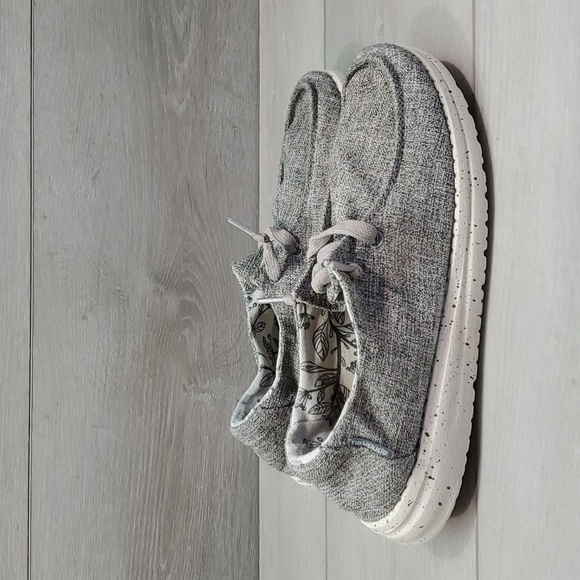 Hey Dude Womens Wendy L Linen Iron Loafer Slip on shoes sz 6 - Picture 4 of 12